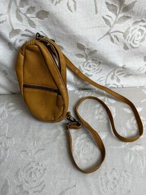 Vintage LL Bean AmeriBag Mini Sling Bag Crossbody or Leather Wristlet Tan OALY2